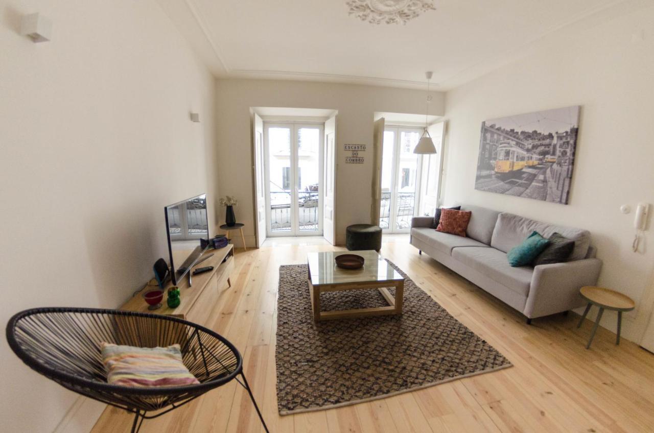 Altido Trendy 2br Apt In Sao Bento, Moments From Garden São Bento Lisboa